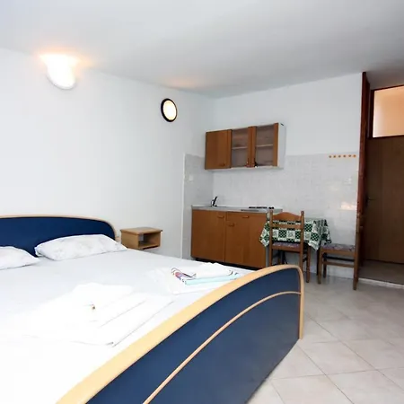 5239a * 斯托莫斯卡